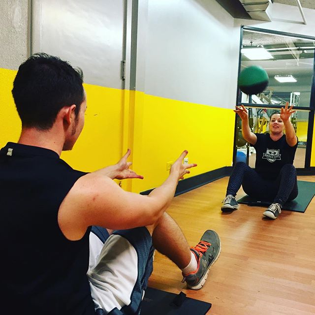 Alex and @di_n_ka_ getting some sit-ups together #bootcamp #personaltrainer #gym #denver #colorado #fitness #personaltraining #trainerscott #bodybuilder #bodybuilding #deadlifts #deadlift #glutes #quads #hamstrings #hamstring #hammies #squats #squat #lunges #legs #legday #weightlifting #weighttraining #men #women #teamwork #buff #strong #legpress