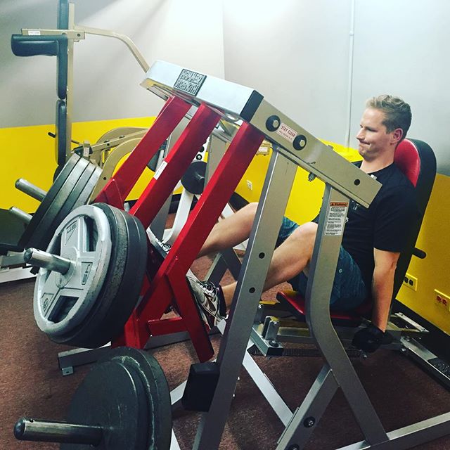 Chaderick leg pressing 520 lbs. #bootcamp #personaltrainer #gym #denver #colorado #fitness #personaltraining #trainerscott #bodybuilder #bodybuilding #deadlifts #deadlift #glutes #quads #hamstrings #hamstring #hammies #squats #squat #lunges #legs #legday #weightlifting #weighttraining #men #hunk #dude #buff #strong #quads