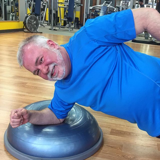 Just a little side plank on the bosu ball. #Bootcamp #personaltrainer #gym #denver #colorado #fitness #personaltraining #trainerscott #bodybuilder #bodybuilding #deadlifts #deadlift #glutes #quads #hamstrings #hamstring #hammies #squats #squat #lunges #legs #legday #weightlifting #weighttraining #men #plank #core #buff #strong