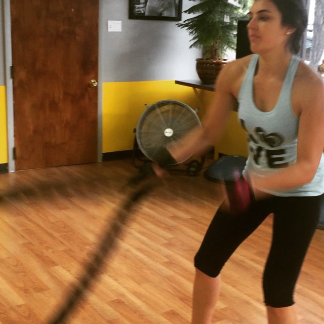 Cheryl getting crazy with the cheezwhiz #bootcamp #personaltrainer #gym #denver #colorado #fitness #personaltraining #trainerscott #getinshape #fatloss #loseweight #ripped #toned #rope #ropes #boxing #boxer #boxersofinstagram #battleropes #battlingropes #speed #cardio #core #sweat #abs #sixpack #life #energy #health #healthy