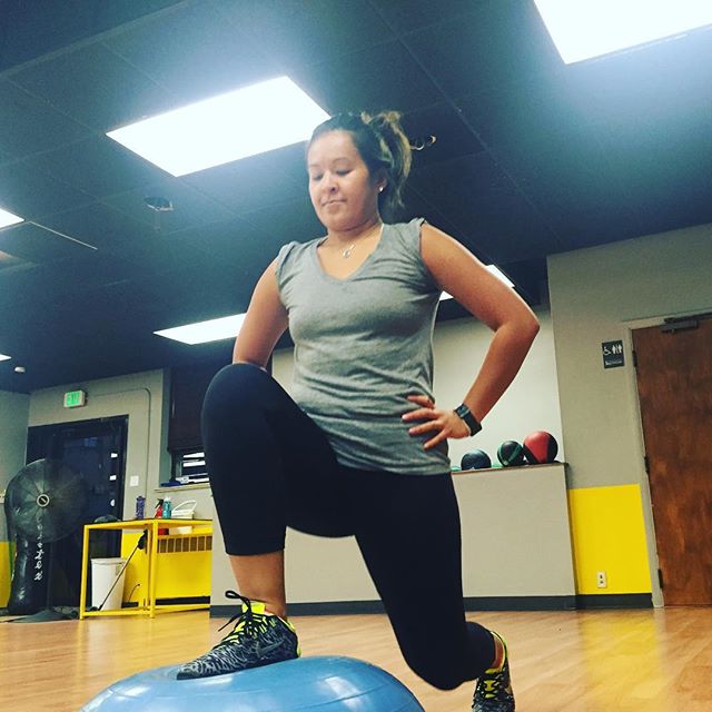Jacke getting some lunges on the Bosu ball at group personal training in Denver. #Bootcamp #personaltrainer #gym #denver #colorado #fitness #personaltraining #trainerscott #bodybuilder #bodybuilding #deadlifts #deadlift #glutes #quads #hamstrings #hamstring #hammies #squats #squat #lunges #legs #legday #weightlifting #weighttraining #men #butt #booty #buff #strong
