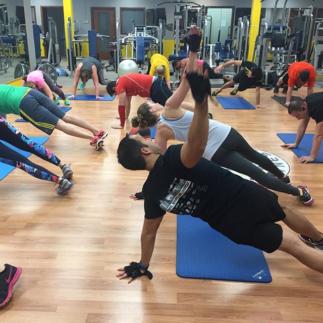Class tonight. #Bootcamp #personaltrainer #gym #denver #colorado #fitness #personaltraining #trainerscott #bodybuilder #bodybuilding #deadlifts #deadlift #glutes #quads #hamstrings #hamstring #hammies #squats #squat #lunges #legs #legday #weightlifting #weighttraining #men #core #yoga #buff #strong