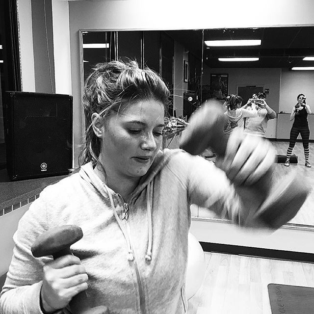 Jamie getting some punches at tonight's fitness boot camp class. #Bootcamp #personaltrainer #gym #denver #colorado #fitness #personaltraining #trainerscott #bodybuilder #bodybuilding #deadlifts #deadlift #glutes #quads #hamstrings #hamstring #boxing #squats #squat #lunges #legs #legday #weightlifting #weighttraining #men #buff #strong #punching #cardio