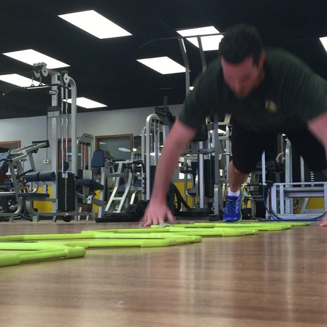 @silesmegman getting some plyometric push-ups at the gym today. #Bootcamp #personaltrainer #gym #denver #colorado #fitness #personaltraining #chest #bodybuilder #bodybuilding #deadlifts #deadlift #glutes #quads #hamstrings #hamstring #chestday #squats #squat #lunges #legs #legday #weightlifting #weighttraining #men #buff #strong #chest #plyometrics