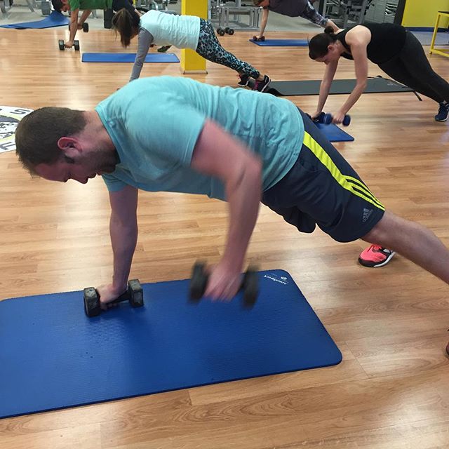 Tricep extensions at boot camp. #Bootcamp #personaltrainer #gym #denver #colorado #fitness #personaltraining #trainerscott #bodybuilder #bodybuilding #deadlifts #deadlift #glutes #quads #hamstrings #hamstring #hammies #squats #squat #lunges #legs #legday #weightlifting #weighttraining #men #triceps #strong #fitnessclasses #women