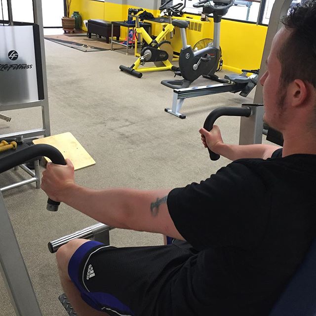 Alex getting some chest press tonight at the gym.  #Bootcamp #personaltrainer #gym #denver #colorado #fitness #personaltraining #fun #bodybuilder #bodybuilding #deadlifts #life #running #quads #run #women #fit #squats #squat #lunges #legs #legday #weightlifting #weighttraining #men #sweat #women #cardio #strong