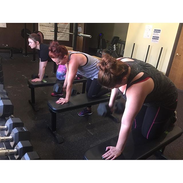 Just a little lunchtime workout, getting some rows. #personaltrainer #gym #denver #colorado #fitness #personaltraining #fun #bodybuilder #bodybuilding #deadlifts #life #running #quads #girl #woman #fit #squats #squat #lunges #legs #legday #weightlifting #weighttraining #men #sweat #women #cardio #strong #girls