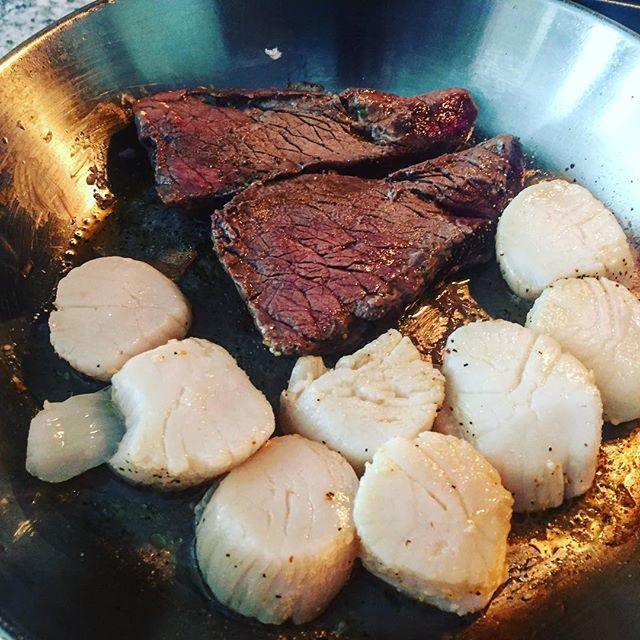 Just a little elk steak and scallops for a post tennis snack. Thanks, Clint. #dinner #steak #meat #protein #meal #diet #nutrition #healthy #health #hunting #elk #food #foodie #foodporn #foodpics #foodstagram #foodphotography #snack #surfnturf #personaltrainer #personaltrainer #fit #fitness #muscles #strength #strong #scallops #seafood #yum #yummy