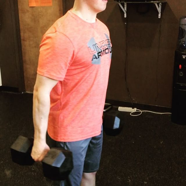 Curl with a shoulder press with the 50's....light weight! @jubashh #personaltrainer #gym #denver #colorado #fitness #personaltraining #curls #bodybuilder #bodybuilding #deadlifts #life #shoulders #quads #arms #biceps #fit #squats #squat #lunges #legs #legday #weightlifting #weighttraining #men #sweat #women #cardio #strong #girls #shoulderpress