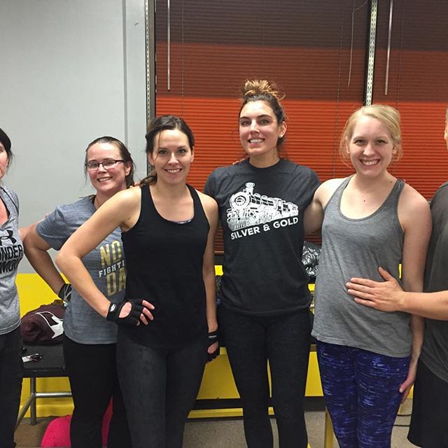 Good group tonight for some snowy circuit training. #personaltrainer #gym #denver #colorado #fitness #personaltraining #fun #bodybuilder #bodybuilding #deadlifts #life #running #quads #girl #woman #fit #squats #squat #lunges #legs #legday #weightlifting #weighttraining #men #sweat #women #cardio #strong #girls