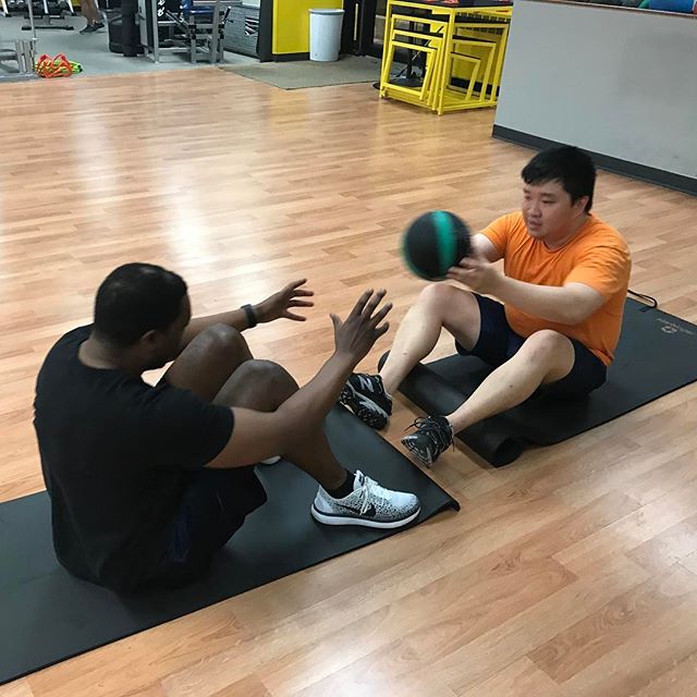 Sit-ups for some serious bonding time #personaltrainer #gym #denver #colorado #fitness #personaltraining #fun #bodybuilder #bodybuilding #deadlifts #life #running #quads #girl #woman #fit #squats #squat #lunges #legs #legday #weightlifting #weighttraining #men #sweat #women #cardio #strong #girls