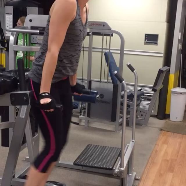 Kristin getting some knee-ups tonight at the gym @km1979 #personaltrainer #gym #denver #colorado #fitness #personaltraining #fun #bodybuilder #bodybuilding #deadlifts #life #running #quads #girl #woman #fit #squats #squat #lunges #legs #legday #weightlifting #weighttraining #men #sweat #women #cardio #strong #girls