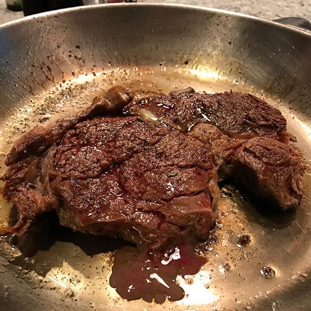 Steak for dinner #dinner #steak #food #meat #beef #ribeye #foodporn #foodstagram #foodphotography #foodie #salt #pepper #butter #foodlover #protein #diet #lean #nutrition #mealprep #fitness #calories #muscle #gainz #paleo #lowcarb #fat #health #healthy #yum #yummy