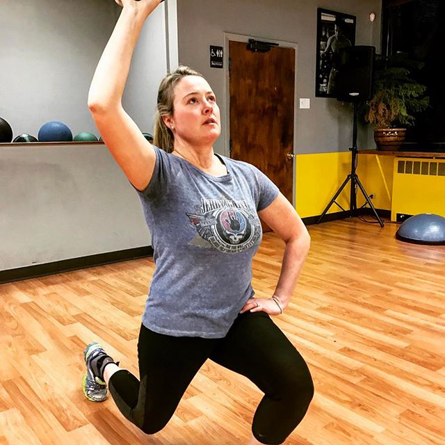 Lauren lunging tonight at the gym #personaltrainer #gym #denver #colorado #fitness #personaltraining #fitmom #bodybuilder #bodybuilding #deadlifts #denvermoms #denvermom #girl #woman #fit #squats #squat #lunges #legs #legday #weightlifting #weighttraining #sweat #women #cardio #strong #girls #pretty #fitbabe