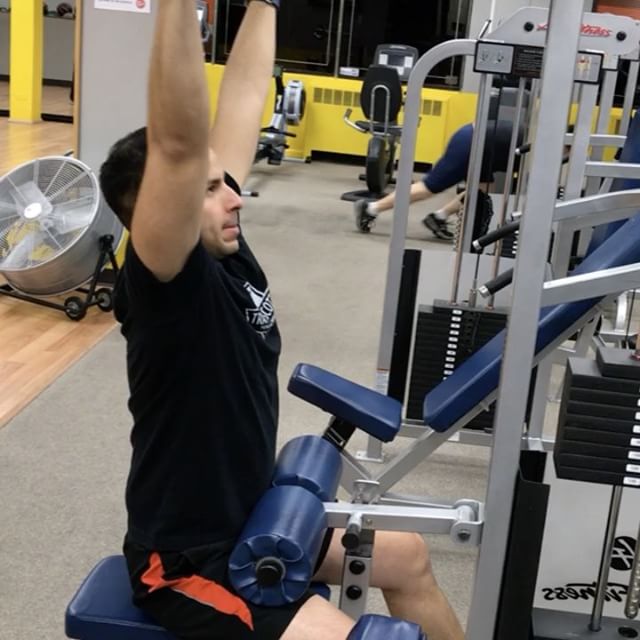 @rod10g getting some lat pull downs. Is that a plate pusher in the background?! Who is that?  #personaltrainer #gym #denver #colorado #fitness #personaltraining #fun #bodybuilder #bodybuilding #deadlifts #life #running #quads #girl #woman #fit #squats #squat #lunges #legs #legday #weightlifting #weighttraining #men #sweat #women #cardio #strong #girls