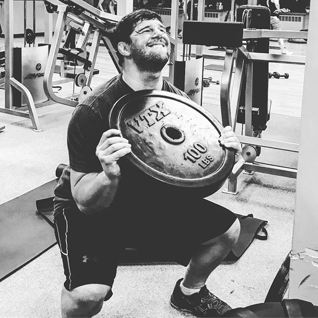 Everyone loves playing with the 100 lb plate #personaltrainer #gym #denver #colorado #fitness #personaltraining #fun #bodybuilder #bodybuilding #deadlifts #life #running #quads #girl #woman #fit #squats #squat #lunges #legs #legday #weightlifting #weighttraining #men #sweat #women #cardio #strong #girls