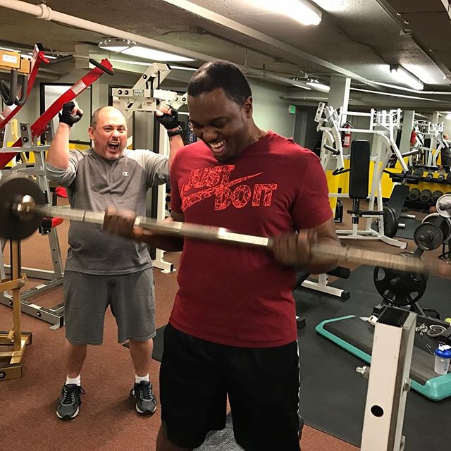 Danny cheering on Richard during curls #bootcamp #personaltrainer #gym #denver #colorado #fitness #personaltraining #trainerscott #getinshape #fatloss #loseweight #ripped #toned #chestpress #benchpress #chest #bench #chestday #pecs #arms #arm #armday #shredded #fitbabe #triceps #biceps #babe #strong #fitnessmodel