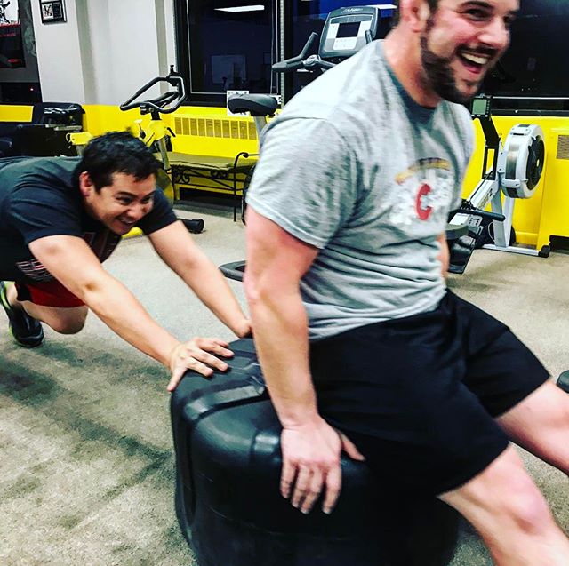 I don't think I have ever seen somebody this happy to push the plate. #personaltrainer #gym #denver #power #fitness #personaltraining  #girl #woman #fit #squats #squat #lunges #legs #legday #strong #gay #sweat #women #cardio #strong #dudes #butt #sexy #balance #core #abs #muscles #muscle #fitbabe #fitnessmodel