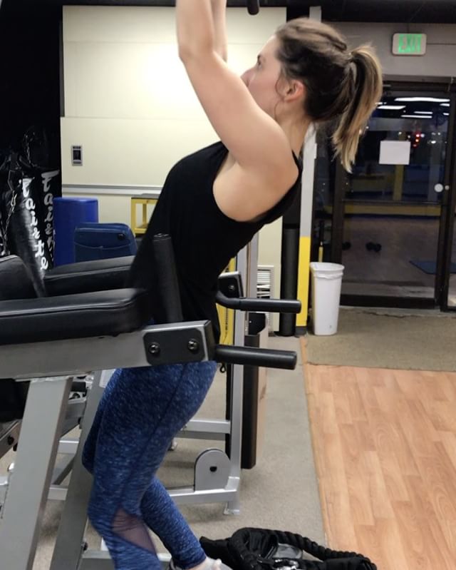 Pull-ups at the gym #bootcamp #personaltrainer #gym #denver #colorado #fitness #personaltraining #trainerscott #getinshape #fatloss #loseweight #ripped #toned #chestpress #benchpress #chest #bench #chestday #pecs #arms #arm #armday #pushups #fitbabe #triceps #biceps #babe #strong #fitnessmodel