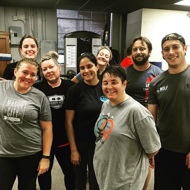 Group personal training tonight in Denver CO #bootcamp #personaltrainer #gym #denver #colorado #fitness #personaltraining #trainerscott #getinshape #fatloss #loseweight #ripped #toned #chestpress #benchpress #chest #bench #chestday #pecs #arms #arm #armday #pushups #fitbabe #triceps #biceps #babe #strong #fitnessmodel