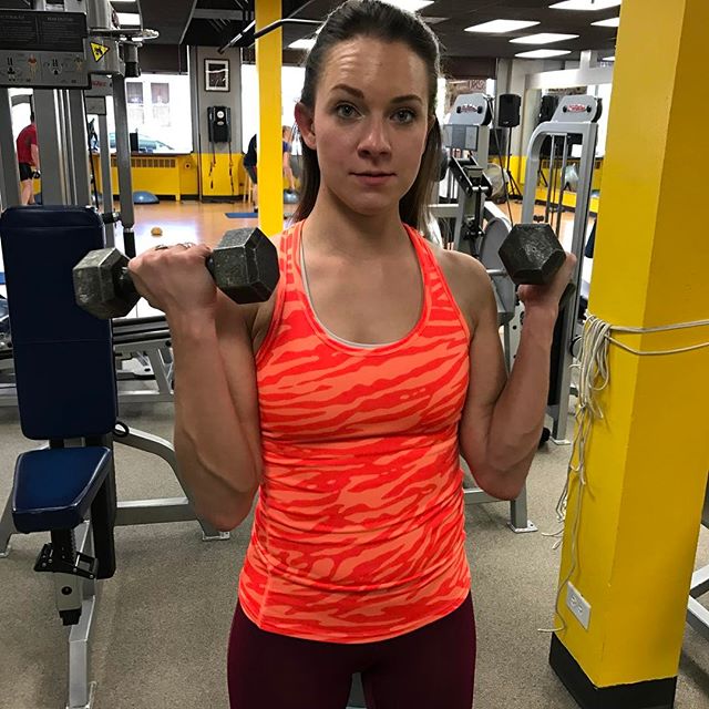 You want to take my photo and put on where?  #bootcamp #personaltrainer #gym #denver #colorado #fitness #personaltraining #trainerscott #getinshape #fatloss #loseweight #ripped #toned #chestpress #benchpress #chest #bench #chestday #pecs #arms #arm #armday #pushups #fitbabe #triceps #biceps #babe #strong #fitnessmodel