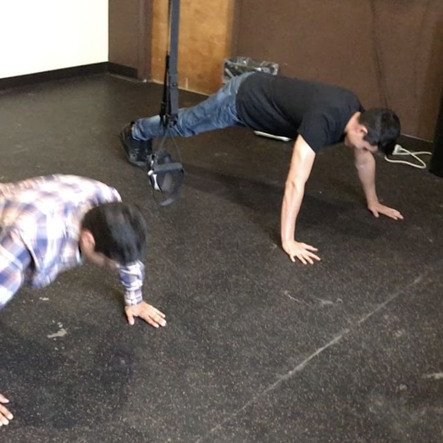 Push-ups today #bootcamp #personaltrainer #gym #denver #colorado #fitness #personaltraining #trainerscott #getinshape #fatloss #loseweight #ripped #toned #chestpress #benchpress #chest #bench #chestday #pecs #arms #arm #armday #pushups #fitbabe #triceps #biceps #babe #strong #fitnessmodel