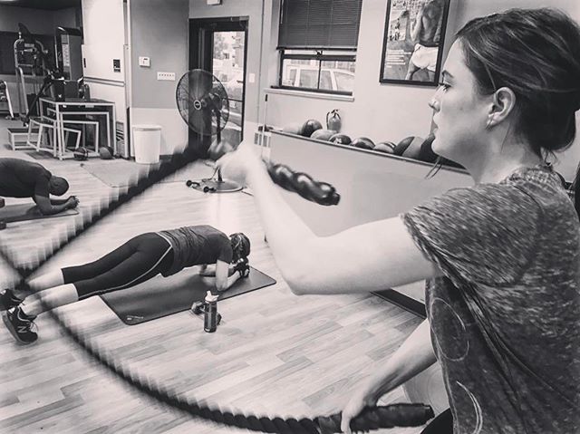 Ariel working the ropes tonight at Boot Camp #bootcamp #personaltrainer #gym #denver #colorado #fitness #personaltraining #trainerscott #getinshape #fatloss #loseweight #ripped #toned #chestpress #benchpress #chest #bench #chestday #pecs #arms #arm #armday #pushups #fitbabe #triceps #biceps #babe #strong #fitnessmodel