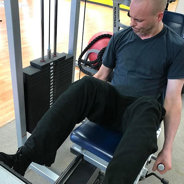 Patrick leg pressing the whole stack #personaltrainer #gym #denver #colorado #fitness #personaltraining #fun #bodybuilder #bodybuilding #deadlifts #life #running #quads #girl #woman #fit #squats #squat #lunges #legs #legday #weightlifting #weighttraining #men #sweat #women #cardio #strong #girls