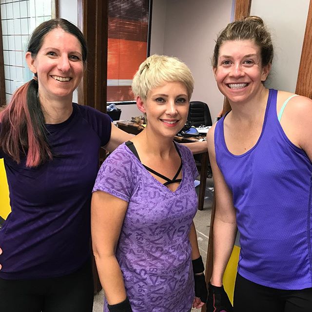 Purple crew tonight at the gym #bootcamp #personaltrainer #gym #denver #colorado #fitness #personaltraining #trainerscott #getinshape #fatloss #loseweight #ripped #toned #chestpress #benchpress #chest #bench #chestday #pecs #arms #arm #armday #pushups #fitbabe #triceps #biceps #babe #strong #fitnessmodel