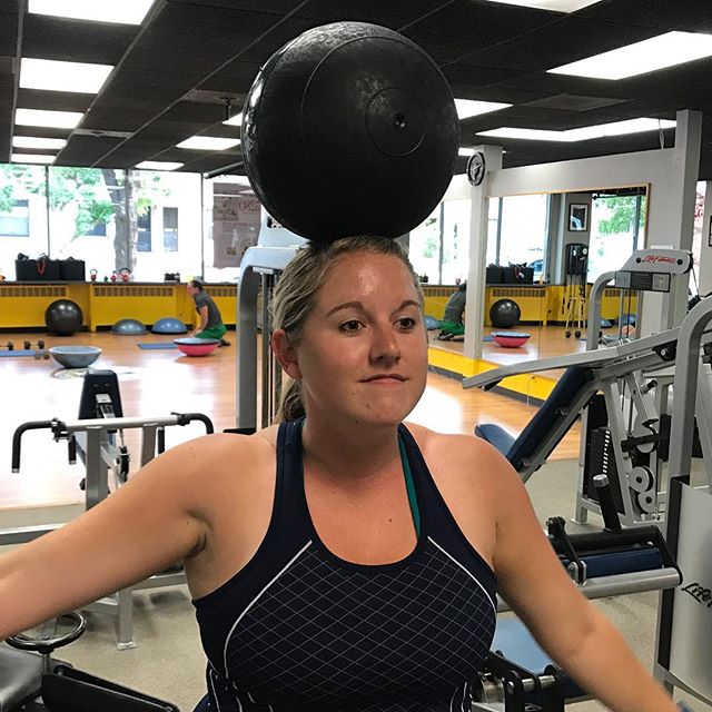 Ashely showing off one of her many talents at the gym tonight #personaltrainer #gym #denver #colorado #fitness #personaltraining #fun #bodybuilder #bodybuilding #deadlifts #life #running #quads #girl #woman #fit #squats #squat #lunges #legs #legday #weightlifting #weighttraining #men #sweat #women #cardio #strong #girls