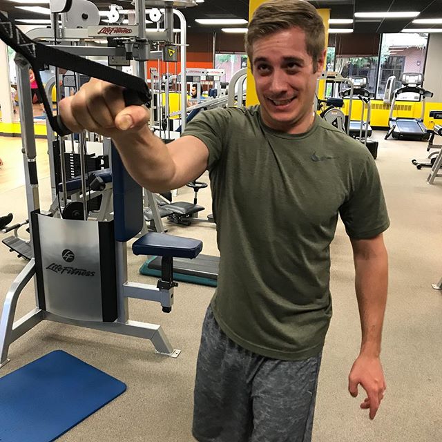 Sami getting some cable rows tonight at group personal training #bootcamp #personaltrainer #gym #denver #colorado #fitness #personaltraining #trainerscott #getinshape #fatloss #loseweight #ripped #toned #chestpress #benchpress #chest #bench #chestday #pecs #arms #arm #armday #pushups #fitbabe #triceps #biceps #babe #strong #fitnessmodel