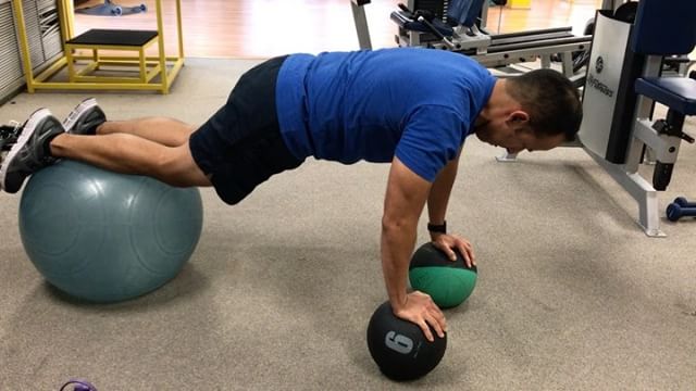 This is hard #bootcamp #personaltrainer #gym #denver #colorado #fitness #personaltraining #trainerscott #getinshape #fatloss #loseweight #ripped #toned #chestpress #benchpress #chest #bench #chestday #pecs #arms #arm #armday #pushups #fitbabe #triceps #biceps #babe #strong #fitnessmodel