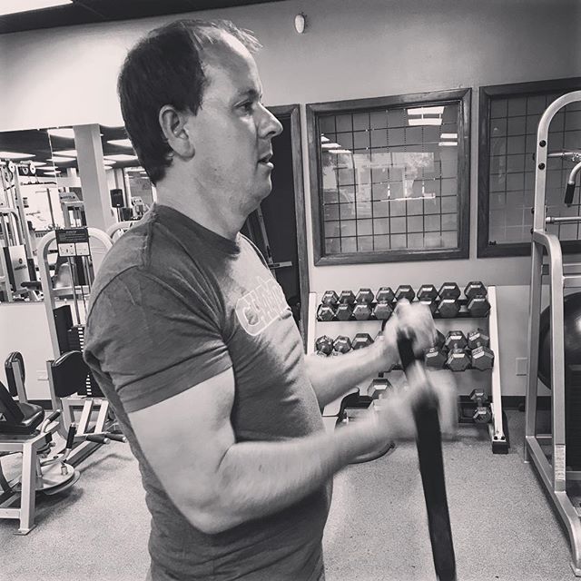 Mike getting some curls tonight at group personal training #bootcamp #personaltrainer #gym #denver #colorado #fitness #personaltraining #trainerscott #getinshape #fatloss #loseweight #ripped #toned #chestpress #benchpress #chest #bench #chestday #pecs #arms #arm #armday #pushups #fitbabe #triceps #biceps #babe #strong #fitnessmodel