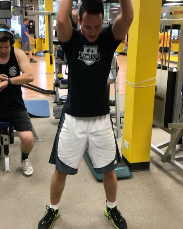 How cool is this boomerang of a ball slam?  #bootcamp #personaltrainer #gym #denver #colorado #fitness #personaltraining #trainerscott #getinshape #fatloss #loseweight #ripped #toned #chestpress #benchpress #chest #bench #chestday #pecs #arms #arm #armday #pushups #fitbabe #triceps #biceps #babe #strong #fitnessmodel