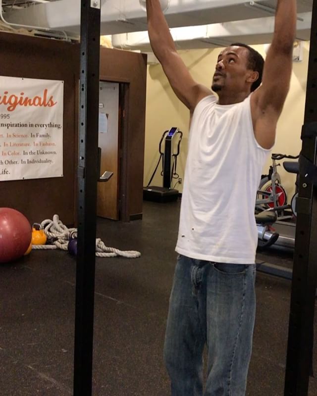 Muscle-ups. His 6th set. Poor guy. I should have recorded his first one. #bootcamp #personaltrainer #gym #denver #colorado #fitness #personaltraining #trainerscott #getinshape #fatloss #loseweight #ripped #toned #chestpress #benchpress #chest #bench #chestday #pecs #arms #arm #armday #pushups #fitbabe #triceps #biceps #babe #strong #fitnessmodel