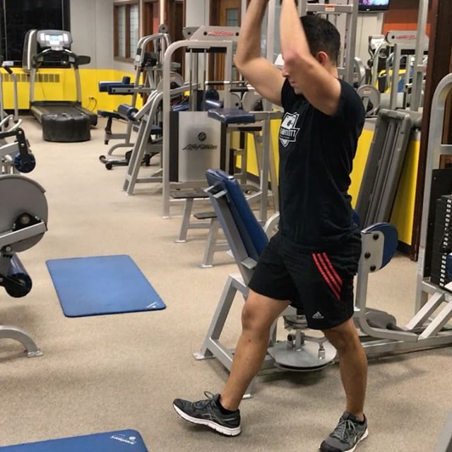Rod getting after it tonight at Group personal training #personaltrainer #gym #denver #colorado #fitness #personaltraining #fun #bodybuilder #bodybuilding #deadlifts #life #running #quads #girl #woman #fit #squats #squat #lunges #legs #legday #weightlifting #weighttraining #men #sweat #women #cardio #strong #girls