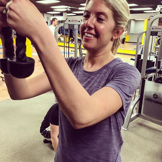 Sarah Beth getting ready for her wedding this month #bootcamp #personaltrainer #gym #denver #colorado #fitness #personaltraining #trainerscott #wedding #weddingprep #chestpress #benchpress #chest #bench #chestday #pecs #arms #arm #armday #pushups #fitbabe #triceps #biceps #babe #strong #fitnessmodel #bridetobe