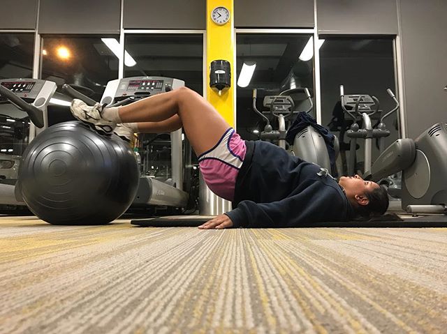 Working the hamstrings tonight #bootcamp #personaltrainer #gym #denver #colorado #fitness #personaltraining #trainerscott #getinshape #fatloss #loseweight #ripped #toned #chestpress #benchpress #chest #bench #chestday #pecs #arms #arm #armday #pushups #fitbabe #triceps #biceps #babe #strong #fitnessmodel