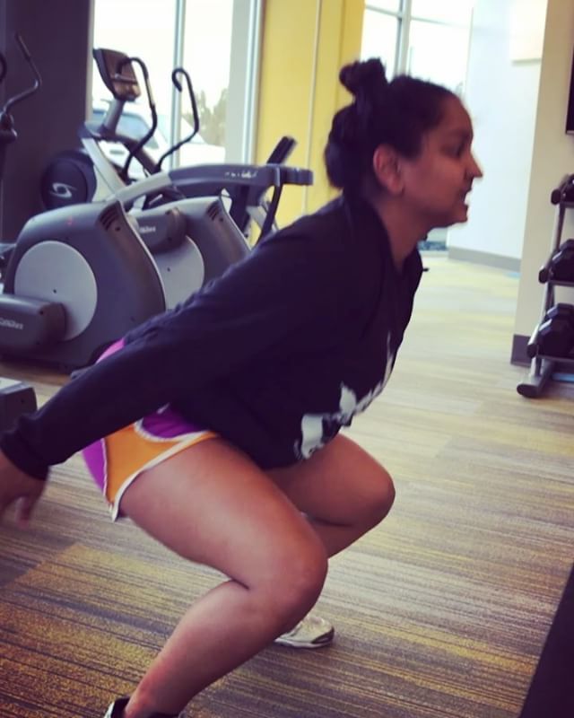 Squat jump for breakfast. #personaltrainer #gym #denver #colorado #fitness #personaltraining #fun #bodybuilder #bodybuilding #deadlifts #life #running #quads #girl #woman #fit #squats #squat #lunges #legs #legday #weightlifting #weighttraining #men #sweat #women #cardio #strong #girls