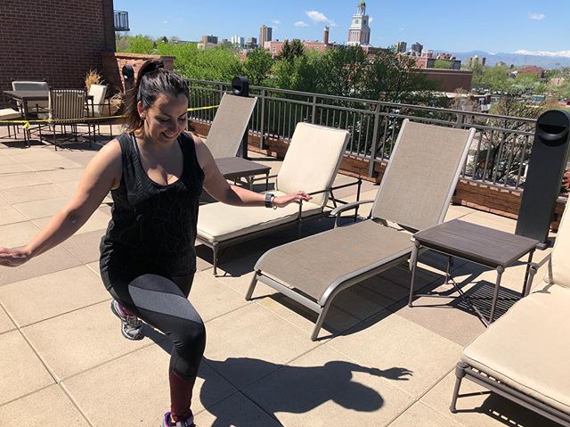Lunges with a view #personaltrainer #gym #denver #colorado #fitness #personaltraining #fun #bodybuilder #bodybuilding #deadlifts #life #running #quads #girl #woman #fit #squats #squat #lunges #legs #legday #weightlifting #weighttraining #men #sweat #women #cardio #strong #girls