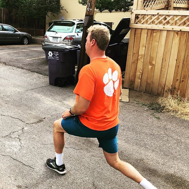 Lunging down an alley early in the morning is fun #personaltrainer #gym #denver #colorado #fitness #personaltraining #fun #bodybuilder #bodybuilding #deadlifts #life #running #quads #girl #woman #fit #squats #squat #lunges #legs #legday #weightlifting #weighttraining #men #sweat #women #cardio #strong #girls