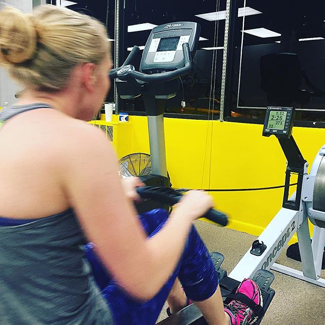 Liz getting her warmup on the rowing machine for group personal training tonight. #Bootcamp #personaltrainer #gym #denver #colorado #fitness #personaltraining #trainerscott #bodybuilder #bodybuilding #deadlifts #deadlift #glutes #quads #hamstrings #hamstring #hammies #squats #squat #lunges #legs #legday #weightlifting #weighttraining #men #babe #rowing #buff #strong